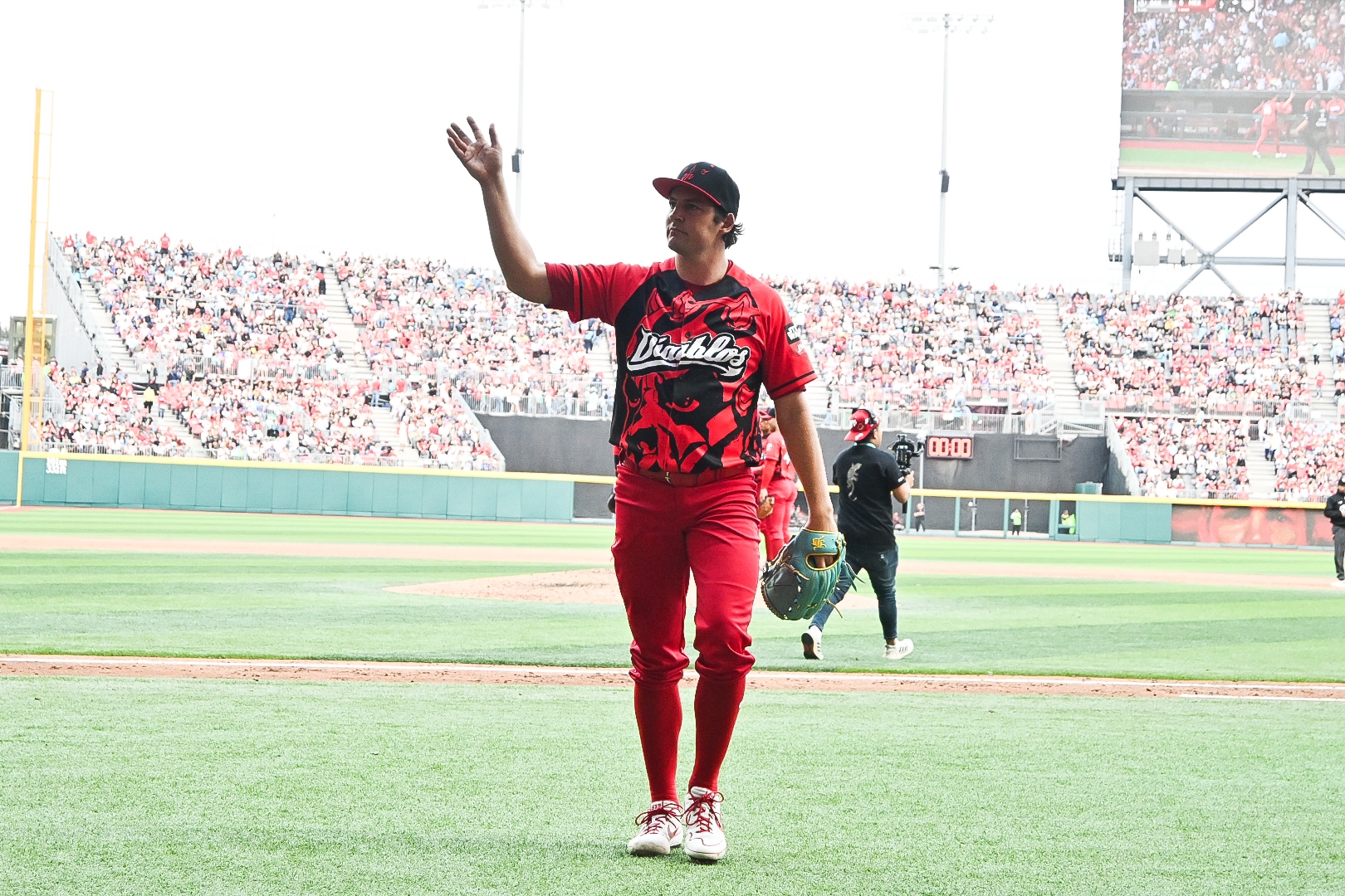 Trevor Bauer Seguir Con El Equipo Un Mes M S Diablos Rojos Del M Xico