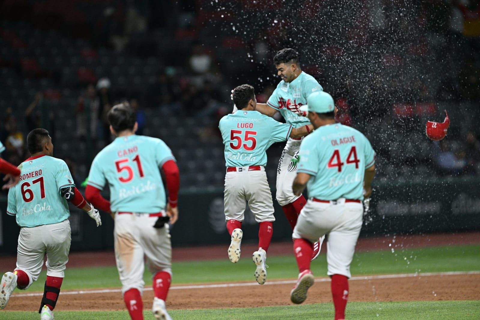 Diablos Rojos: El México gana en la novena y asegura la serie